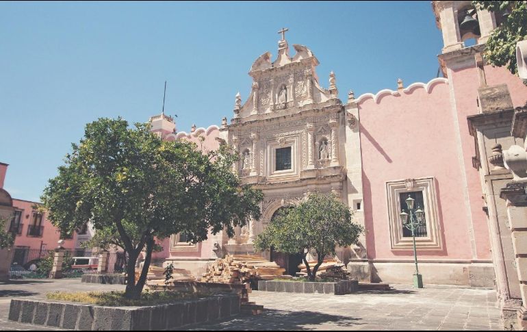 Parroquia de la Inmaculada Concepción. Su brillante cantera rosa es una de las estampas más célebres de esta bella ciudad. EL INFORMADOR • F. González
