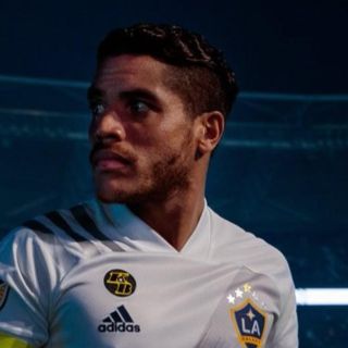 Jonathan dos Santos se lesiona; podría ser baja de la Selección