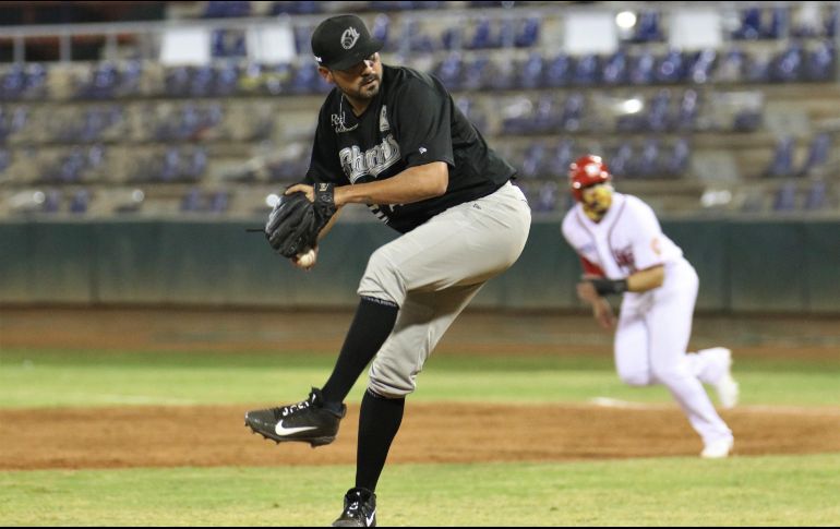 El relevista Felipe Arredondo fue quien se agenció el triunfo al lanzar durante dos tercios de entrada en los que permitió un hit. TWITTER/@charrosbeisbol
