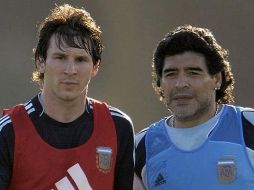 ''Diego, toda la fuerza del mundo. Mi familia y yo te queremos ver bien lo antes posible'', escribió Messi en su cuenta oficial de Instagram. INSTAGRAM / @leomessi