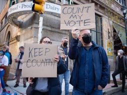 No ha habido informes de fraude ni cualquier otro tipo de preocupación por las boletas en Pensilvania. EFE/T. Van Auken