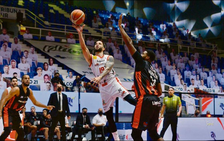 CONTUNDENTES. El equipo de Jalisco dominó grandes ratos del partido y logró avanzar a la siguiente fase.