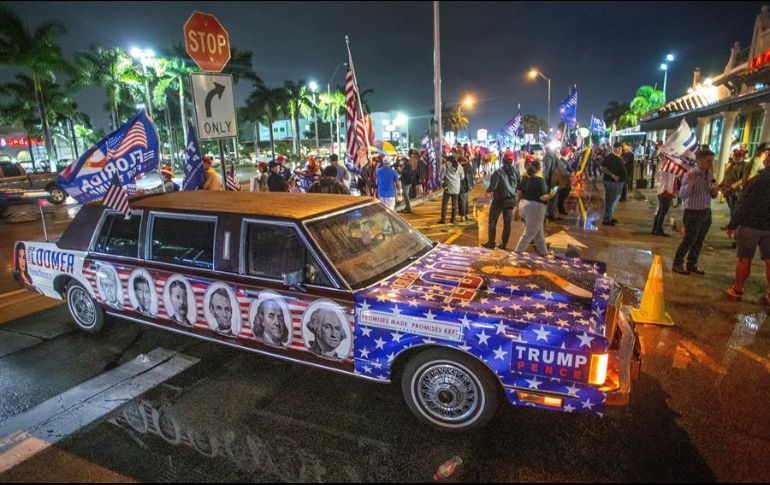 Buscan obtener una orden judicial de emergencia para detener el conteo hasta que los observadores republicanos tengan un mejor acceso. EFE/C. Herrera