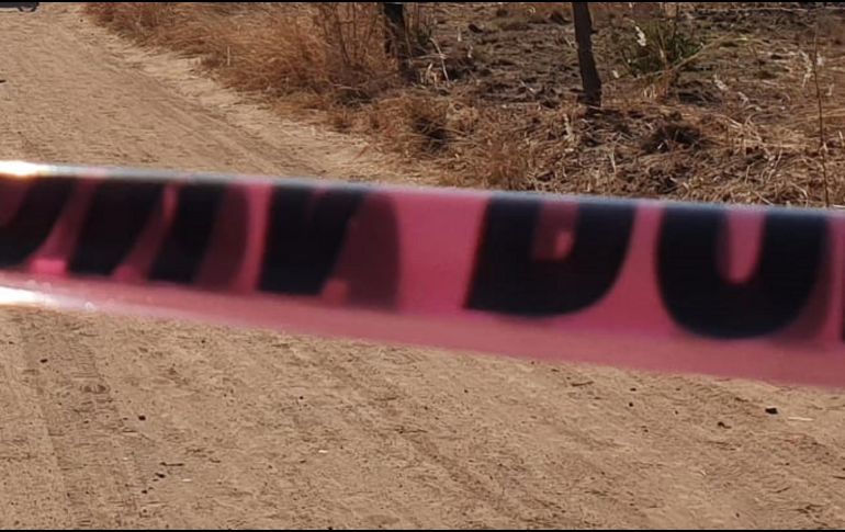 El cadáver es encontrado tirado en la calle, afuera de un baldío. ESPECIAL/ARCHIVO