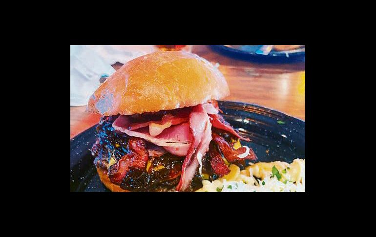 Delicia. Smokey Cow Burger, en Louie Burger. ESPECIAL