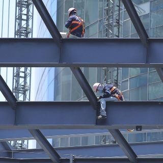 Inversión fija en México cae 17.4% durante agosto