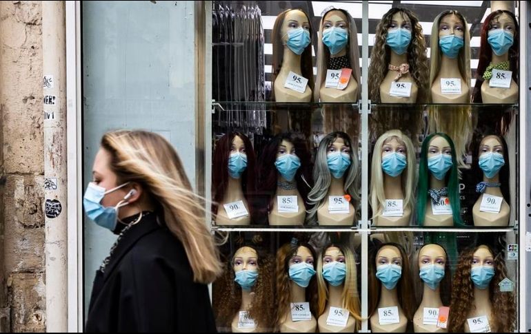 Mil 104 personas fueron hospitalizadas el sábado y 119 más fueron llevadas a la unidad de cuidados intensivos. EFE/ARCHIVO