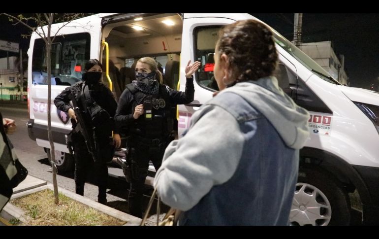 Fueron alrededor de 30 las personas que las oficiales trasladaron en camionetas utilitarias de la corporación. Cortesía / Secretaría de Seguridad