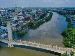 Hasta el momento se contabilizan 35 mil viviendas afectadas por las inundaciones en Tabasco y Chiapas. XINHUA / M. Agüero