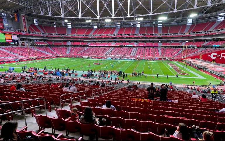 En caso de que este escenario sea inevitable, irán los mejores ocho equipos de cada conferencia y serán acomodados con base en su record. AP