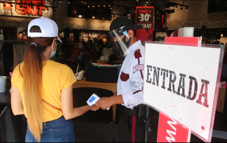 La Secretaría de Salud Jalisco (SSJ) pide mantener la sana distancia y cumplir con las medidas sanitarias. EL INFORMADOR / A. Camacho