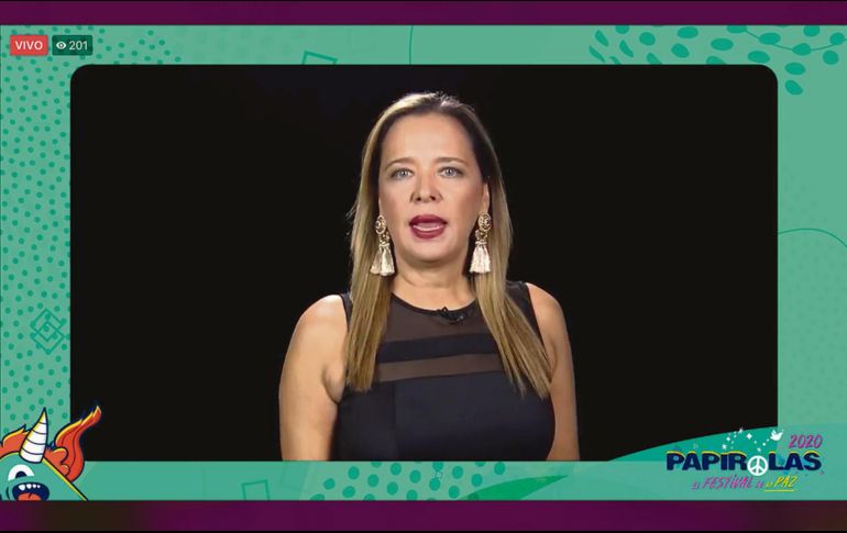 Marcela García Bátiz. La Directora del Festival Papirolas durante la inauguración virtual. CORTESÍA