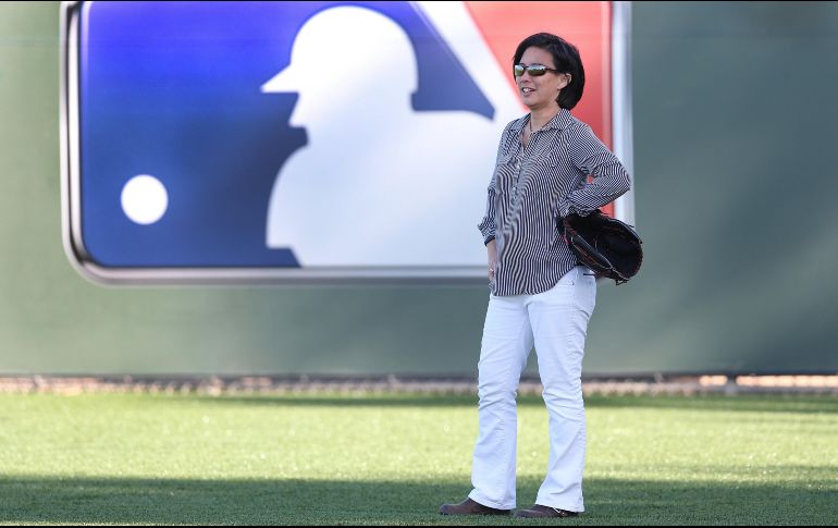 Ng, de 51 años, trabajó como asistente del mánager general de los Dodgers de Los Ángeles y de los Yankees de Nueva York antes de unirse a las Grandes Ligas como vicepresidenta de operaciones de beisbol en 2011. TWITTER / @MLB