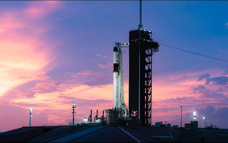 La cápsula Crew Dragon fue certificada por la NASA para el transporte de sus astronautas en vuelos regulares. TWITTER/@elonmusk