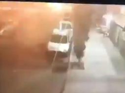 En la grabación se aprecia el momento en el que estalla el inmueble por la acumulación de gas L.P. TWITTER