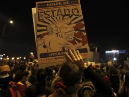 En Lima, más de cinco mil manifestantes acudieron con carteles que decían 