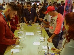 OPCIONES. Dispositivos telefónicos tienen los últimos avances tecnológicos. EL INFORMADOR• G. Gallo