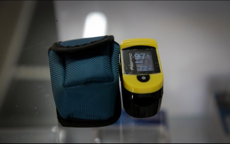 Los oxímetros escasean en la metrópoli y aún más en el interior de Jalisco. EL INFORMADOR/F. Atilano