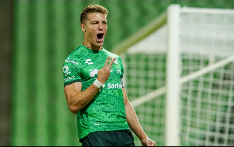 El delantero argentino podría llegar a reforzar la línea de ataque ante la carencia de gol que tuvieron durante el último año los rojinegros. IMAGO7