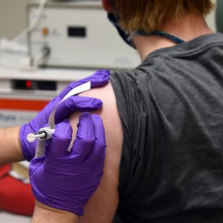 Coronavirus: Las vacunas que están en la última fase de ensayos en humanos