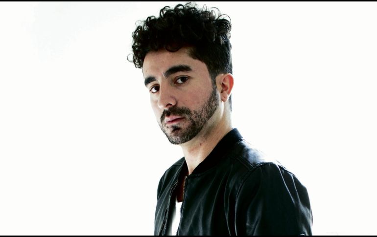 OSWALDO ZÁRATE. El artista, comprometido con cada proyecto en el que se involucra. ESPECIAL