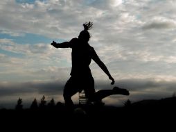 Cualquier club que ponga fin al contrato de una jugadora por quedar embarazada se arriesga a tener que pagar una compensación y una multa, así como a verse vetado durante un año del mercado de fichajes. ESPECIAL / fifa.com