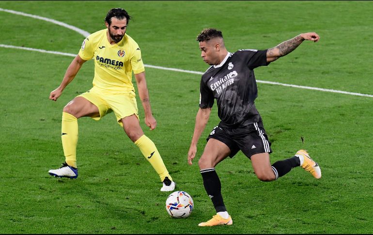 El Madrid se quedó con 17 puntos en la cuarta posición con un duelo pendiente; el ''Submarino amarillo'' es sublíder con 19. AFP / J. Jordan