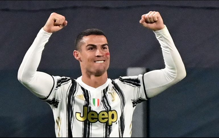 Pocos minutos después de que el director deportivo de la Juventus, Fabio Paratici, confirmara que el futuro de CR7 está en Turín al menos hasta 2022, cuando expira su contrato, el delantero juventino anotó dos goles. AFP / M. Medina