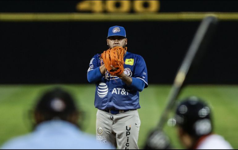 Actualmente Iván Rodríguez figura como el cuarto lanzador con mejor efectividad de todo el certamen (3.38). TWITTER / @charrosbeisbol