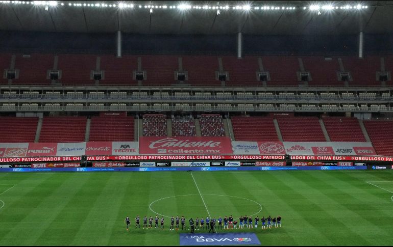 CON APOYO. Las Chivas serán arropadas por aproximadamente 6 mil aficionados en el Clásico Nacional. IMAGO7