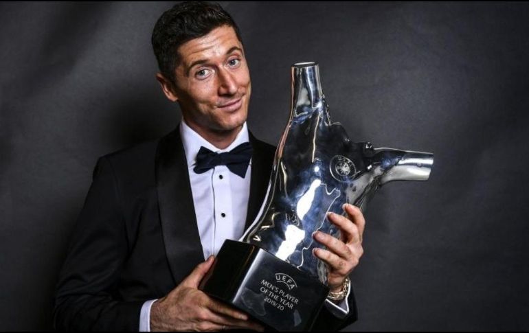 FAVORITO. El polaco Robert Lewandowski, ganador a Mejor Jugador del Año de la UEFA, se perfila para alzarse con el galardón otorgado por la FIFA. TWITTER/@lewy_official