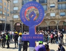 La escultura tiene una altura de tres metros, un peso 300 kilos; pden que sea el municipio quien se encargue de cuidarla. EL INFORMADOR/S. Flores