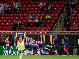 Tres mil 727 aficionados ingresaron al estadio de Chivas para el Clásico Nacional; los casos positivos de coronavirus fueron regresados a sus hogares. IMAGO7