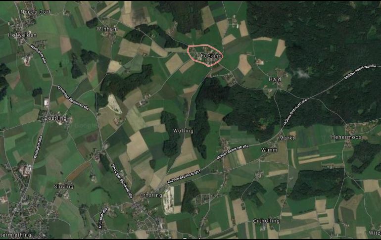 Fucking se sitúa unos 40 kilómetros al norte de la histórica ciudad de Salzburgo. ESPECIAL/www.google.com/maps