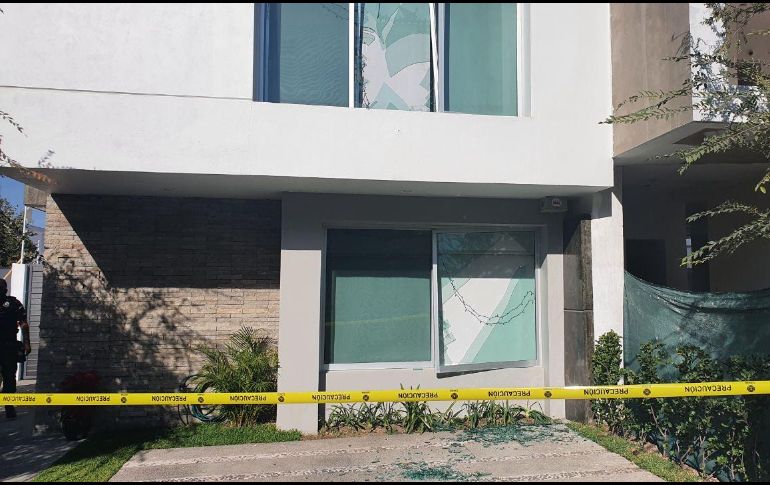 El hecho ocurre en el cruce de Circuito Del Bosque y Aviación, en la colonia Bosques Vallarta. ESPECIAL