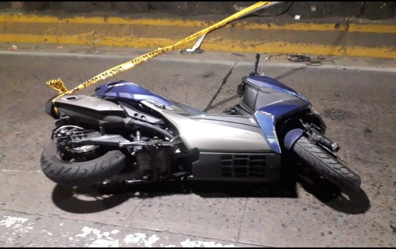 El accidente sucedió durante las primeras horas de la mañana a la altura de la glorieta de La Minerva. ESPECIAL