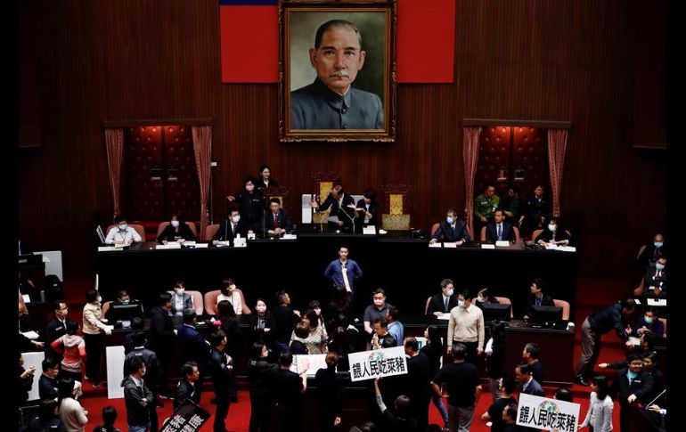 El altercado de este viernes resultó bastante fuera de lo común. EFE/R. Tongo