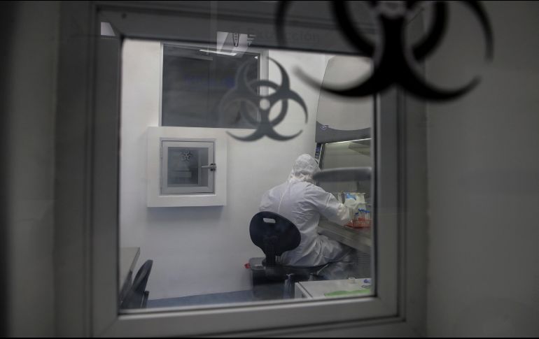 Se planea aprovechar los recursos materiales y humanos de la universidad para la vacunación en Jalisco, aunque López-Gatell advirtió que la estrategia corresponde al Gobierno federal. EL INFORMADOR/Archivo