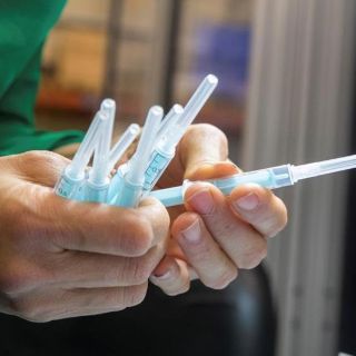 Reino Unido aplicará vacuna de Pfizer a partir del 7 de diciembre