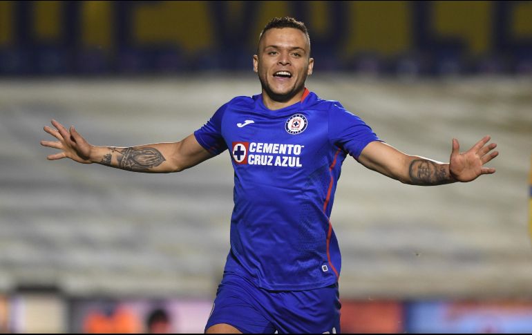 GOLEADOR. El 'Cabecita' sigue de romance con el gol y busca guiar al Azul un paso más cerca del título. IMAGO7