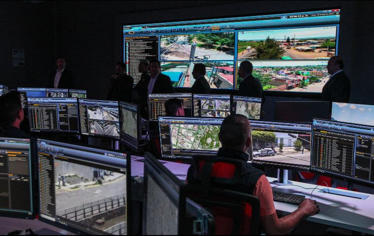 Actualmente ninguna cámara colocada en las unidades está ligada o es monitoreada desde su centro de comando.  EL INFORMADOR/ARCHIVO