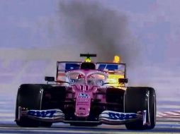 CASI. Sergio Pérez se quedó a tres vueltas de subirse al podio por segunda carrera consecutiva y no sólo eso, sino también de romper su  marca de puntos en una campaña de Fórmula Uno, pero el Gran Premio de Bahréin, y sobre todo el auto de Racing Point, tenían otro destino para el piloto tapatío, quien iba en tercer lugar y tuvo que abandonar la carrera por una avería en el motor que acabó en fuego. ESPECIAL