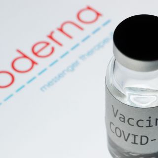 Coronavirus: Moderna solicita permiso a EU y la UE para comercializar su vacuna