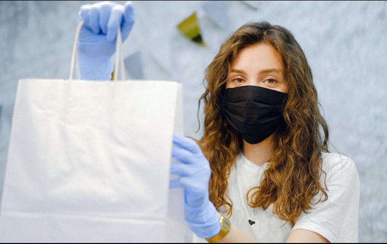 El modelo de comida a domicilio es uno de los que más crecen durante la emergencia sanitaria del COVID-19. ESPECIAL / PEXELS Anna Shvets