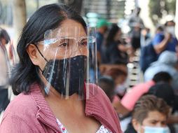 El estudio de la Universidad Imperial de Londres revela que nuestro país usa cubrebocas, encima de Canadá y EU, que este martes 1 de diciembre alcanzó más de dos mil 500 muertes por coronavirus en 24 horas, el nivel más alto desde finales de abril. EFE / J. Pazos