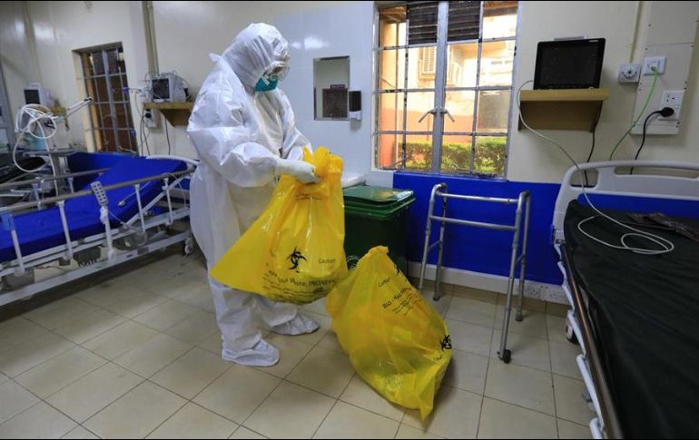 La capital del país corre el riesgo de volver al semáforo rojo debido al aumento de contagios de COVID-19. EFE/D. Irungu