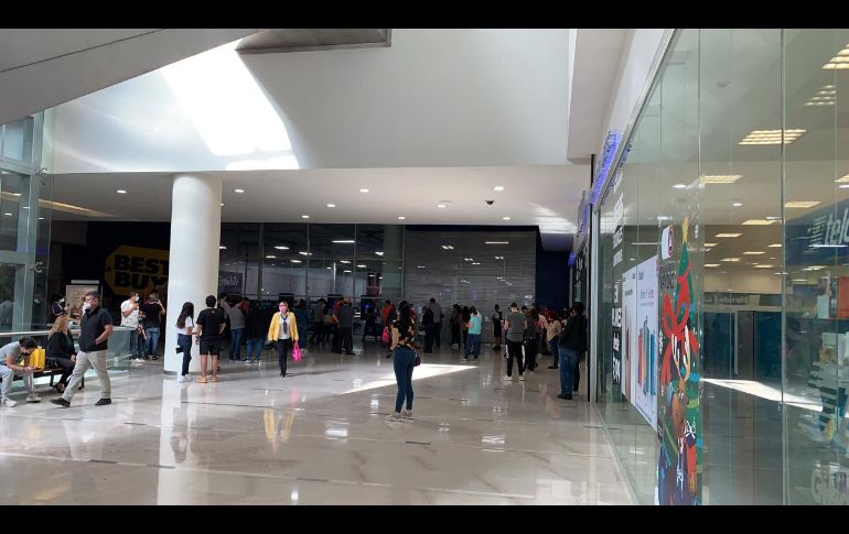 En un centro comercial de Acueducto y Patria, en Zapopan. ESPECIAL