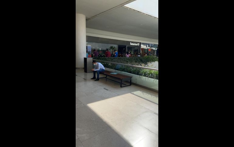 En un centro comercial de Acueducto y Patria, en Zapopan. ESPECIAL