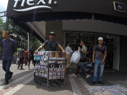 El comercio ambulante en Guadalajara se concentra principalmente en las zonas comerciales del Centro Histórico, Pedro Moreno, Obregón y Medrano. EL INFORMADOR/ARCHIVO