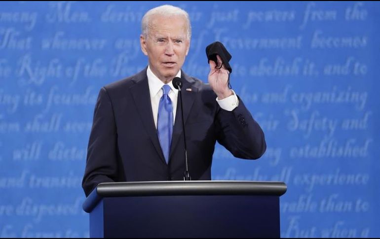 Biden se comprometió a vacunarse en público. EFE/S. Thew
